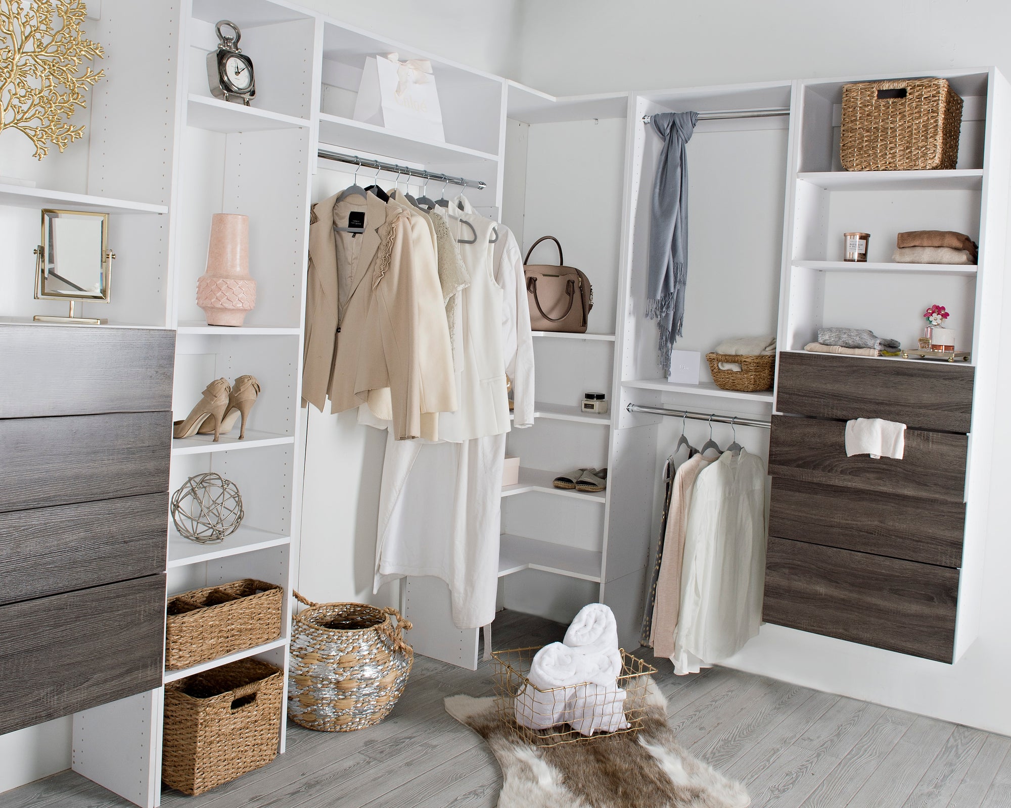 4 Tips to Successfully Organize & Manage Your Closet
