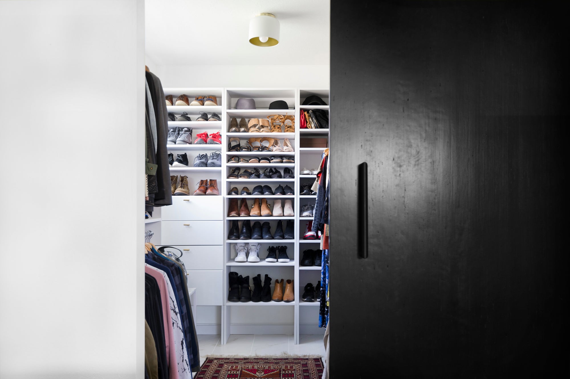 4 Must-Haves for Your Very Own Perfect Custom Closet