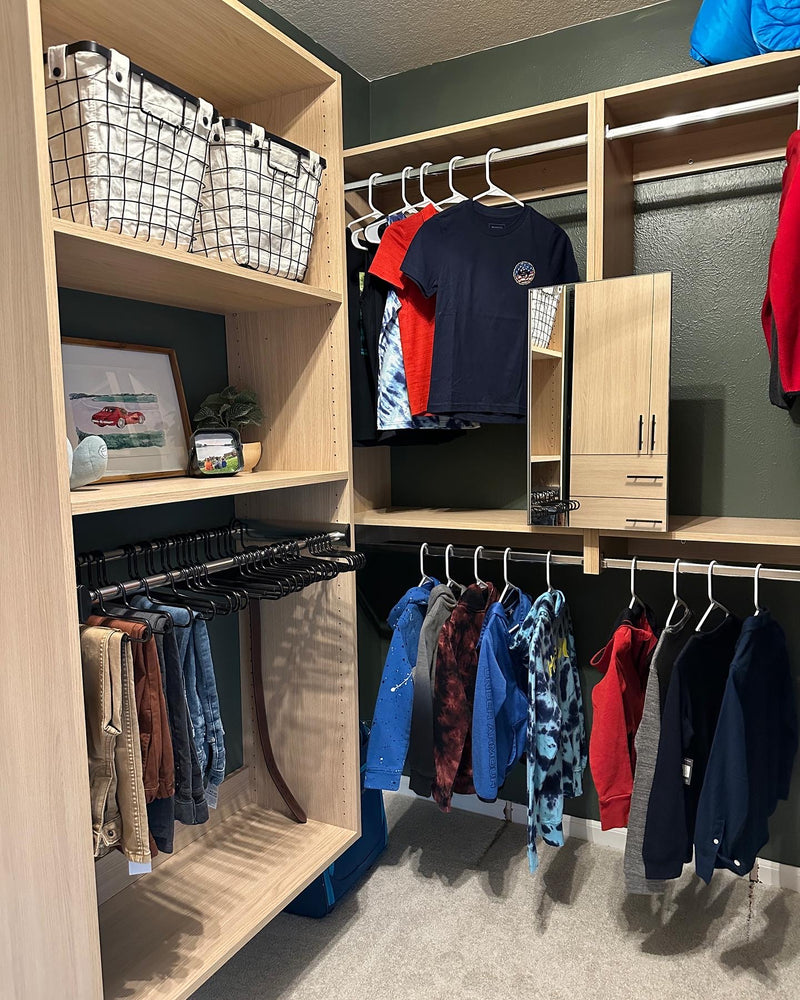 Customer photo of installed Natural Oak Vista walk in with accessories